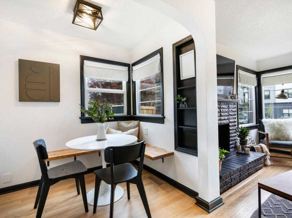 Picture Perfect Bungalow In The Heart Of Dt Vancouver Ngoại thất bức ảnh