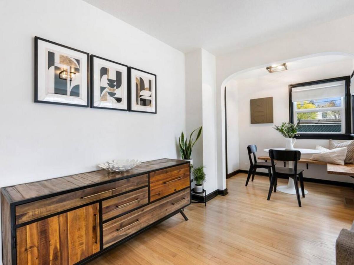 Picture Perfect Bungalow In The Heart Of Dt Vancouver Ngoại thất bức ảnh