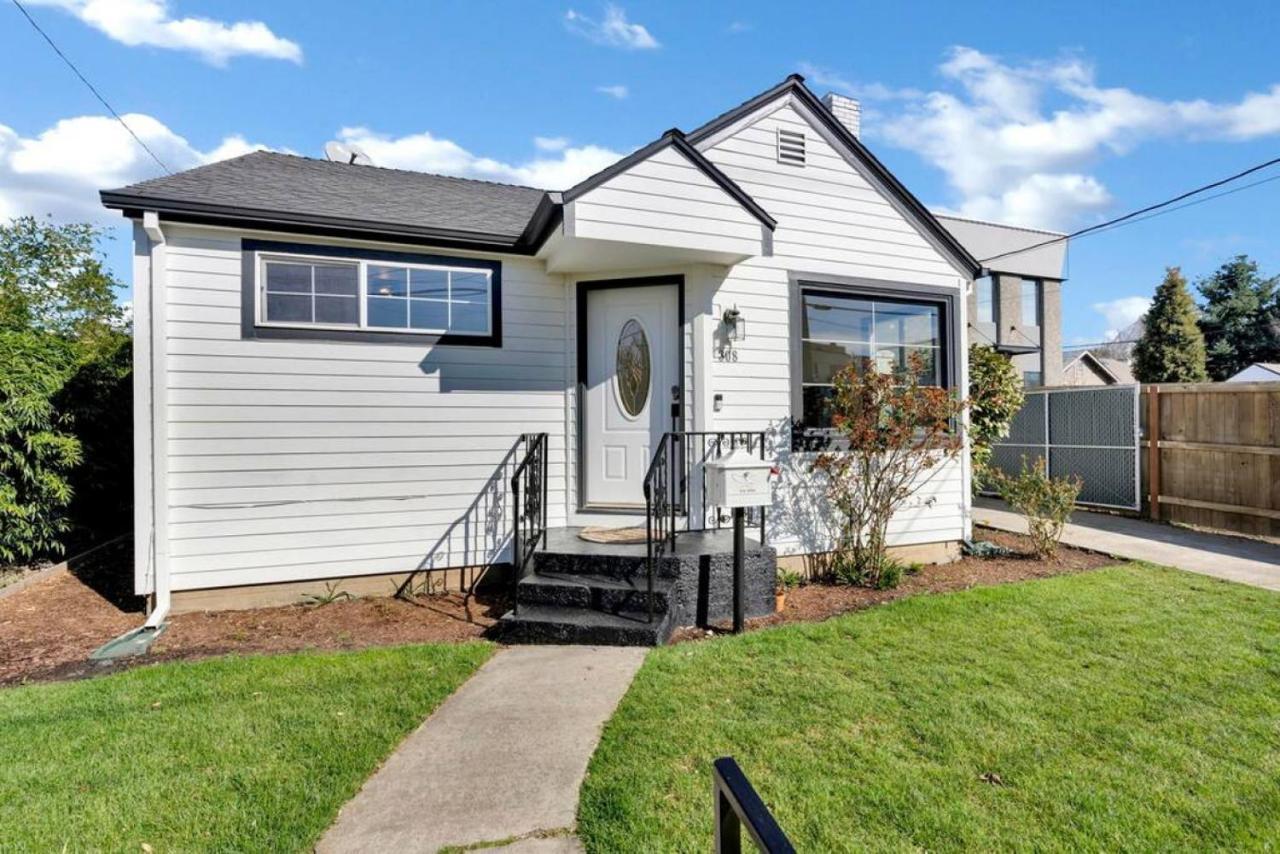 Picture Perfect Bungalow In The Heart Of Dt Vancouver Ngoại thất bức ảnh