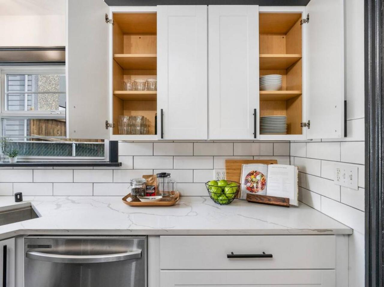 Picture Perfect Bungalow In The Heart Of Dt Vancouver Ngoại thất bức ảnh