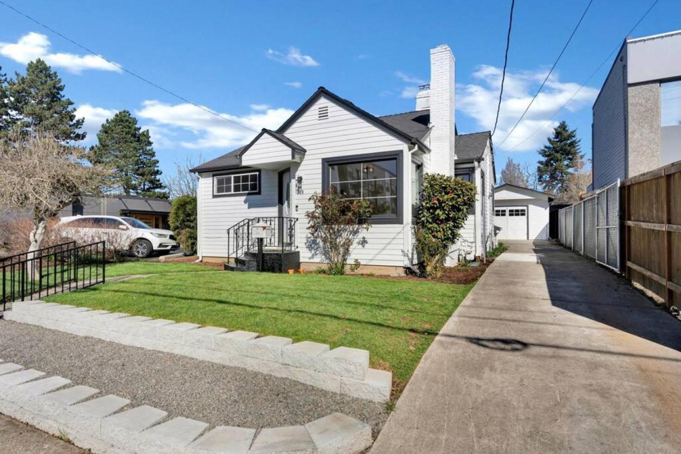 Picture Perfect Bungalow In The Heart Of Dt Vancouver Ngoại thất bức ảnh